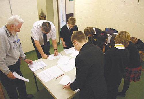 de Stafford pupils helping to design the Crocus Maze.