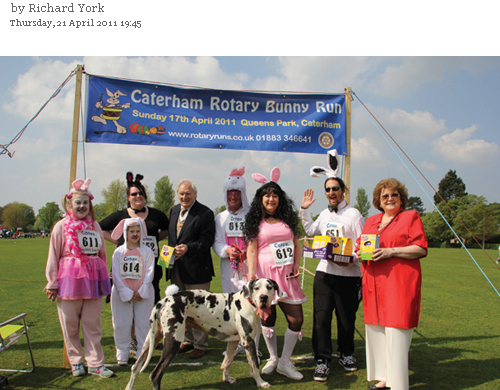 Some late finishers and their dog at this year's Bunny Fun Run. www.localeventphotos.co.uk